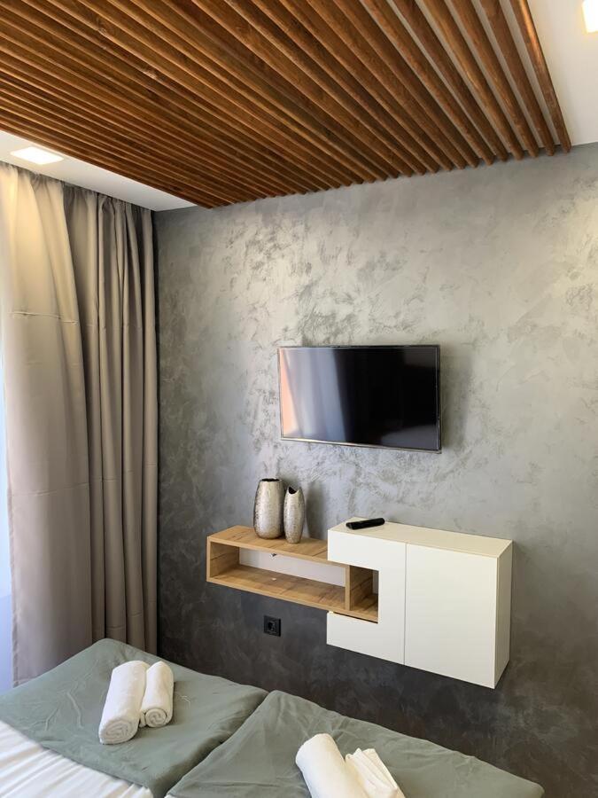 Sunray Guest House, Private Rooms & Apartment With Lovely Sea View Варна Екстер'єр фото